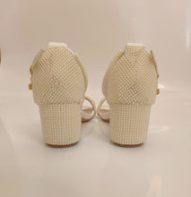 Load image into Gallery viewer, Precious Pearl Off-White
